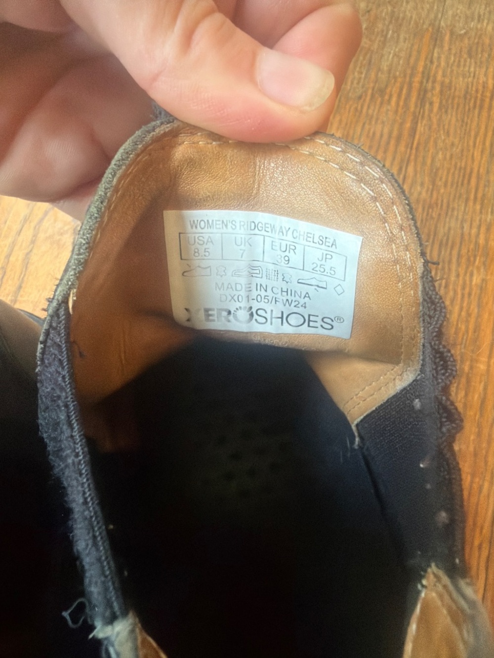 Xero Ridgeway Chelsea boots - Picture 4 of 7